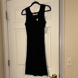 Taylor Elegant Black Midi Dress